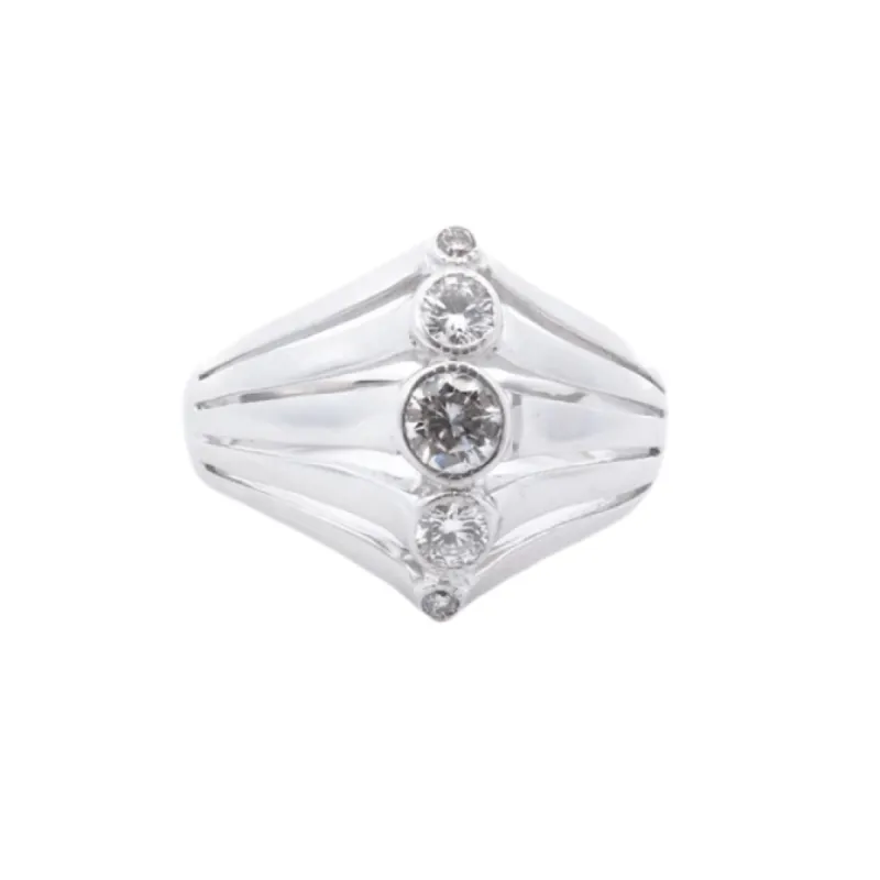 Bague 1940 Or blanc Diamants sold by 58 Facettes