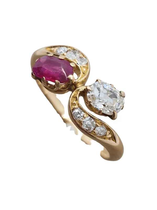 Bague Toi et Moi Vintage or rubis et diamants sold by 58 Facettes