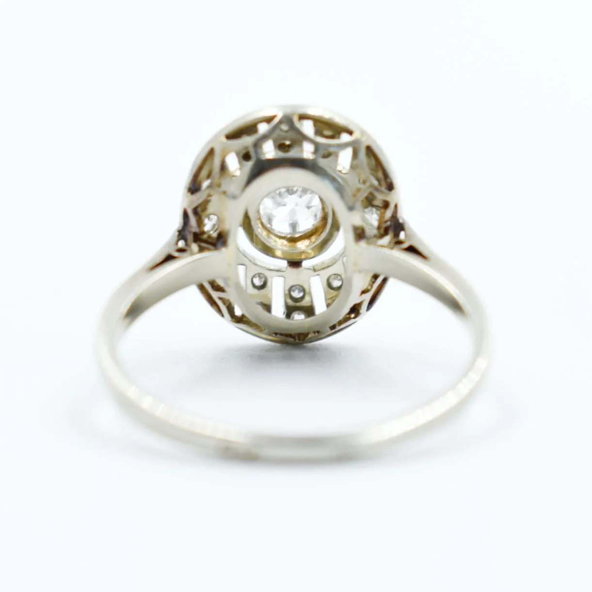 Bague Art Deco or platine et diamants sold by 58 Facettes product image thumbnail 5