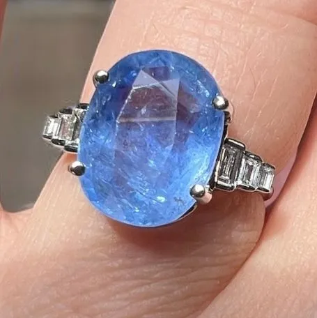 Bague saphir de ceylan naturel épaulé de diamants sold by 58 Facettes product image thumbnail 2