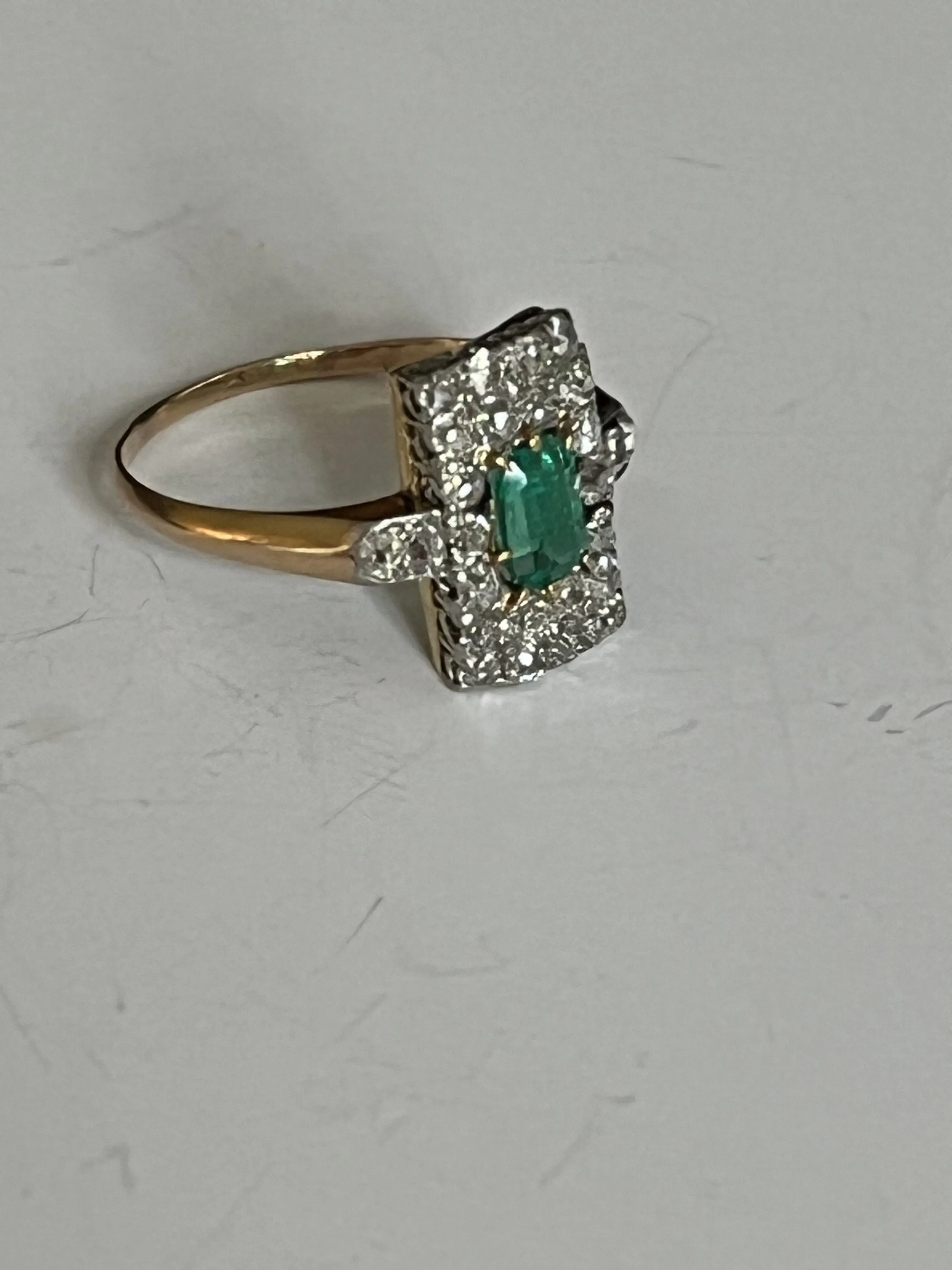 Bague ancienne or jaune émeraude Colombie diamants sold by 58 Facettes product image thumbnail 4