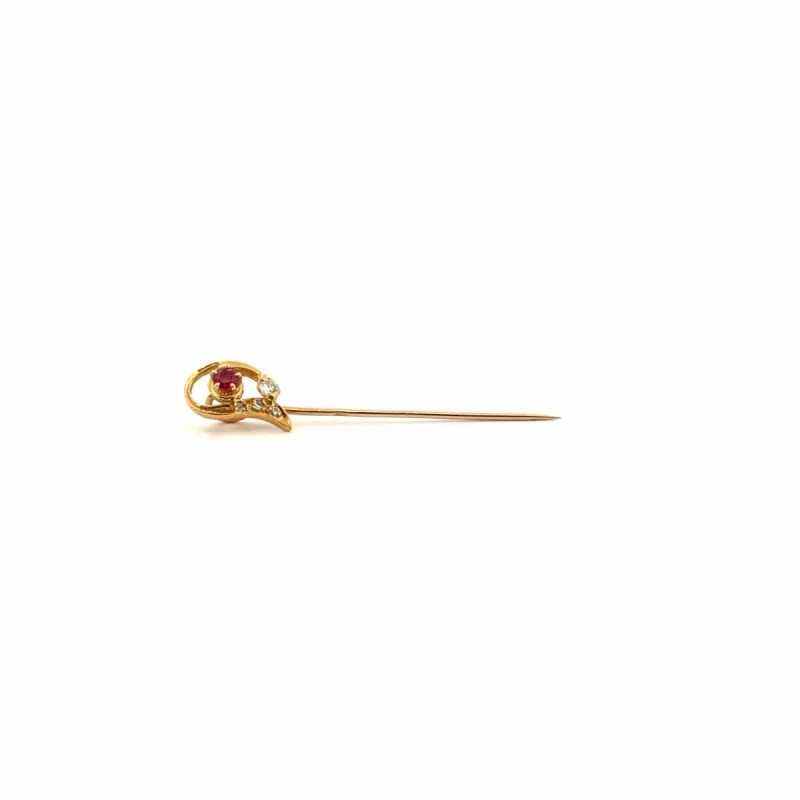 Epingle or jaune, rubis et diamants sold by 58 Facettes