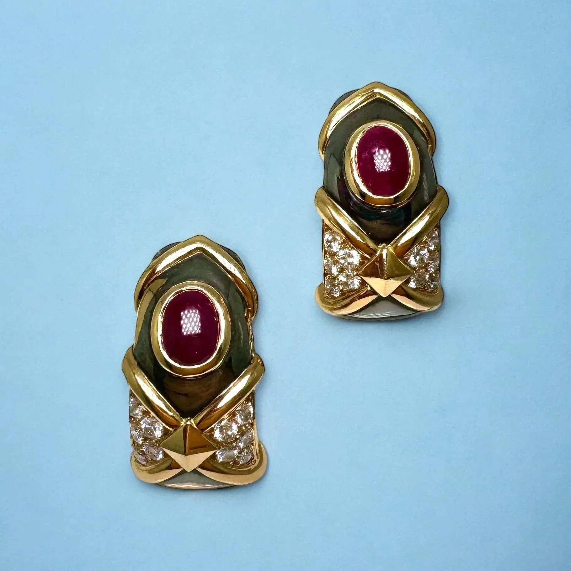 Boucles d’oreille vintage or noirci et jaune rubis diamants sold by 58 Facettes product image thumbnail 2