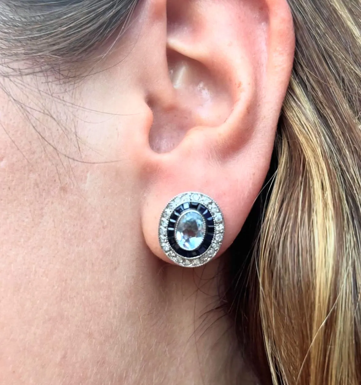 Boucles d'oreilles style Art Déco platine aigues-marines saphirs diamants sold by 58 Facettes product image thumbnail 2