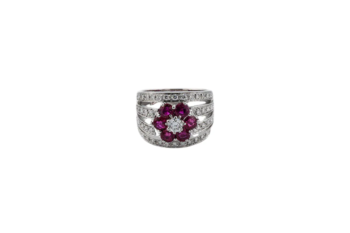 Bague Fleur Diamants Rubis sold by 58 Facettes