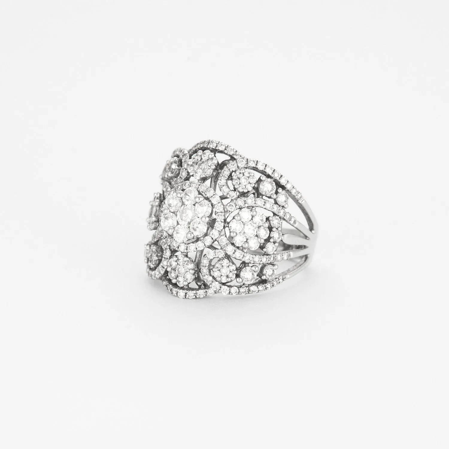 Bague style années 30 en or blanc 18K et diamants sold by 58 Facettes product image thumbnail 3