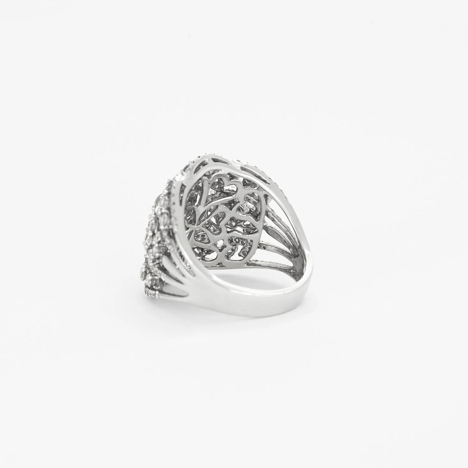 Bague style années 30 en or blanc 18K et diamants sold by 58 Facettes product image thumbnail 5