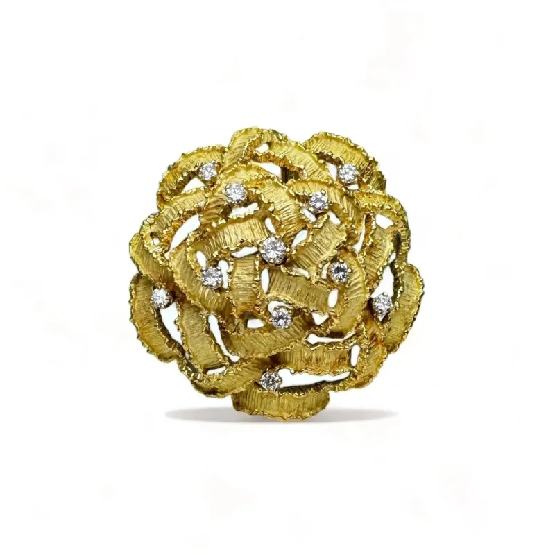Broche vintage or jaune texturé diamants sold by 58 Facettes
