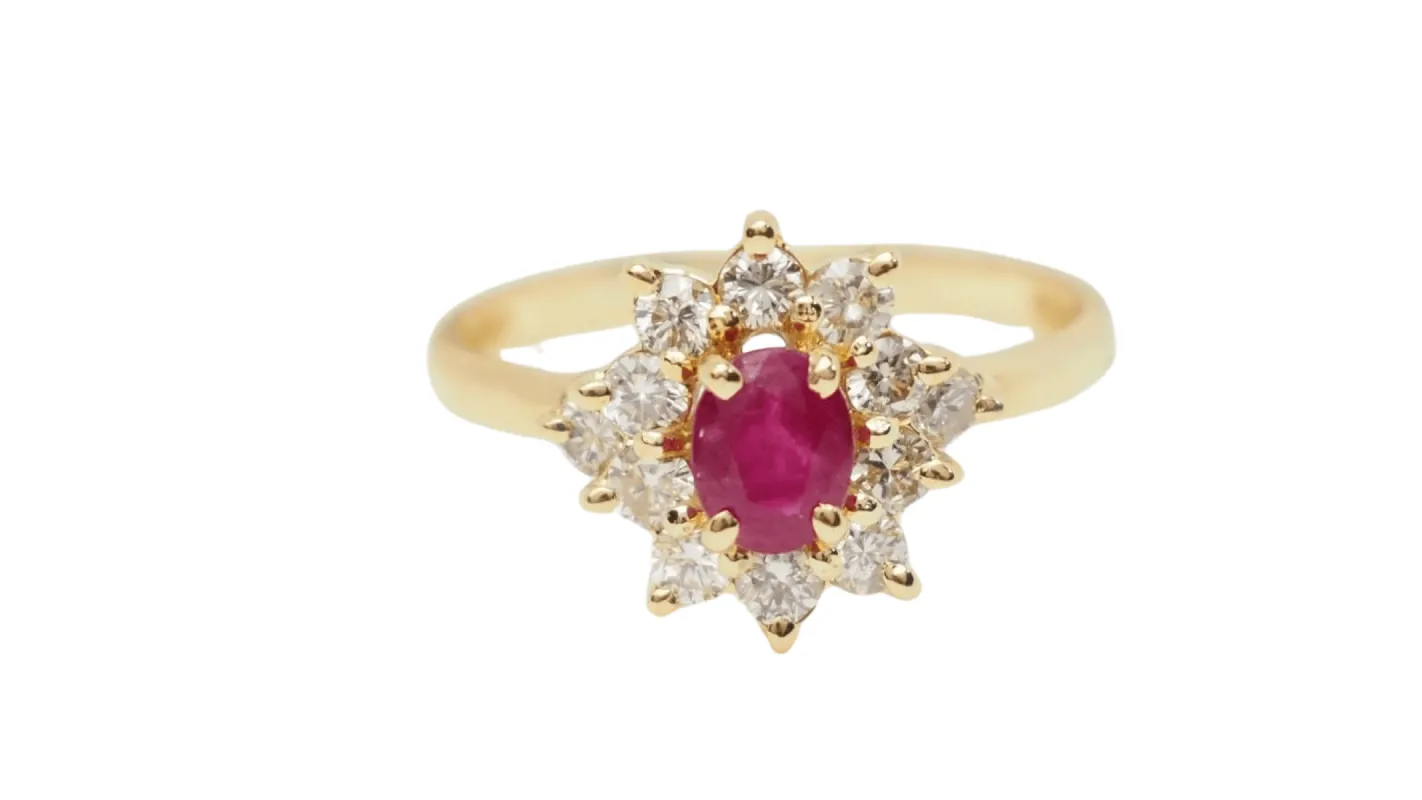 Bague marguerite en or jaune, rubis et diamants sold by 58 Facettes