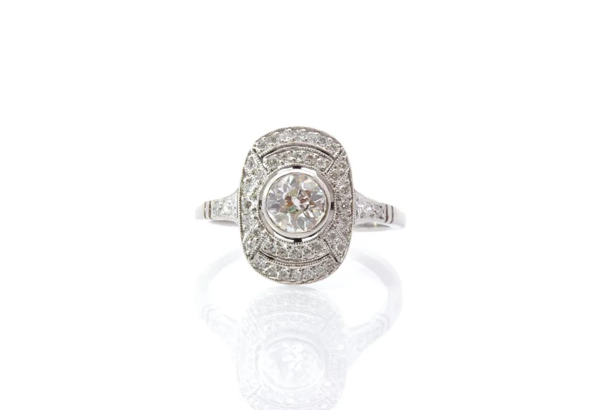 Bague Art Déco diamants platine sold by 58 Facettes