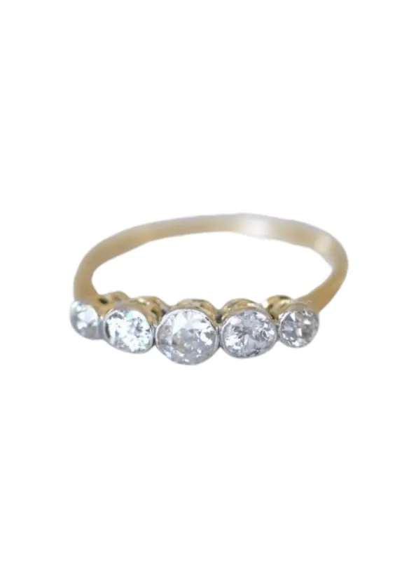 Bague jarretière 5 diamants sold by 58 Facettes