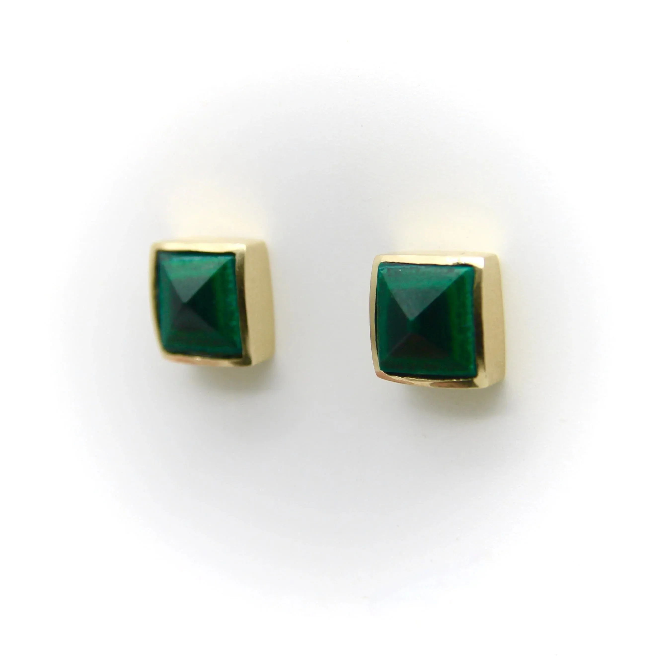 clous pyramidaux en malachite signature dorés sold by 58 Facettes product image thumbnail 5