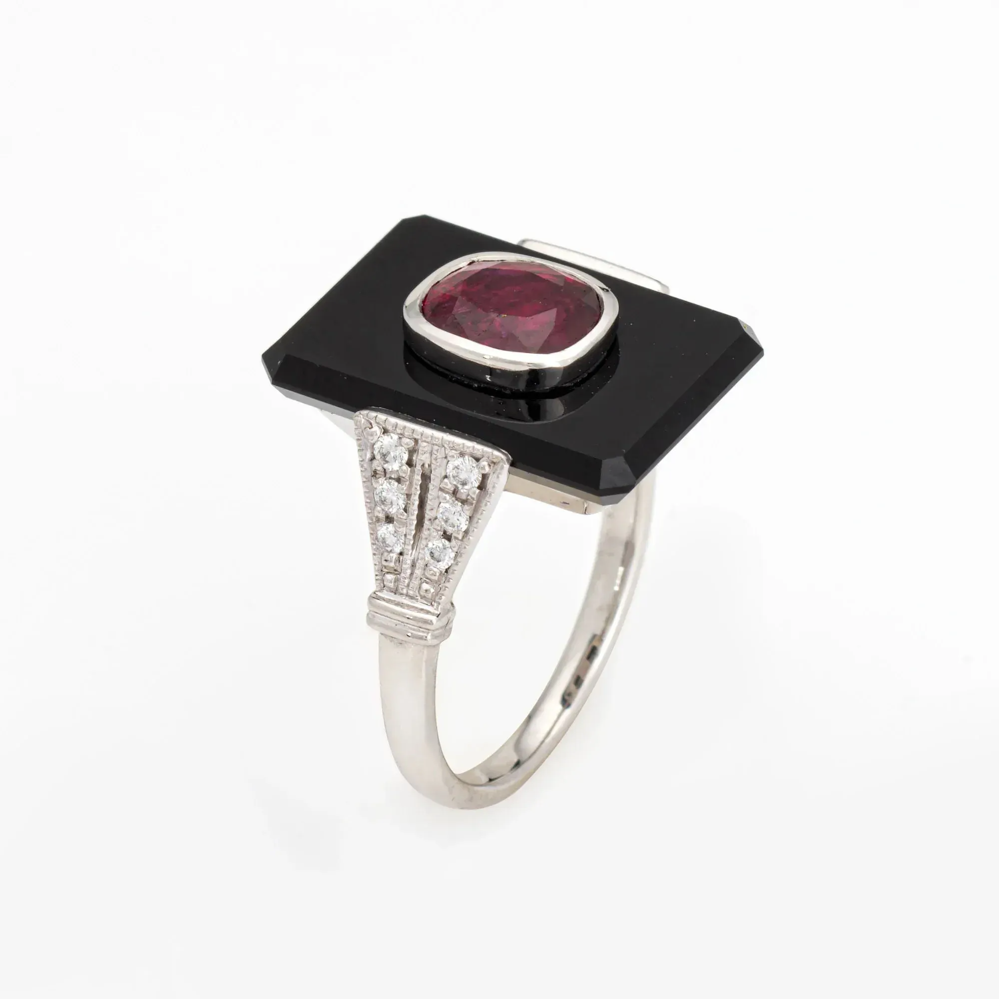 Bague cocktail - en platine 900 avec rubis, onyx et diamants sold by 58 Facettes product image thumbnail 3