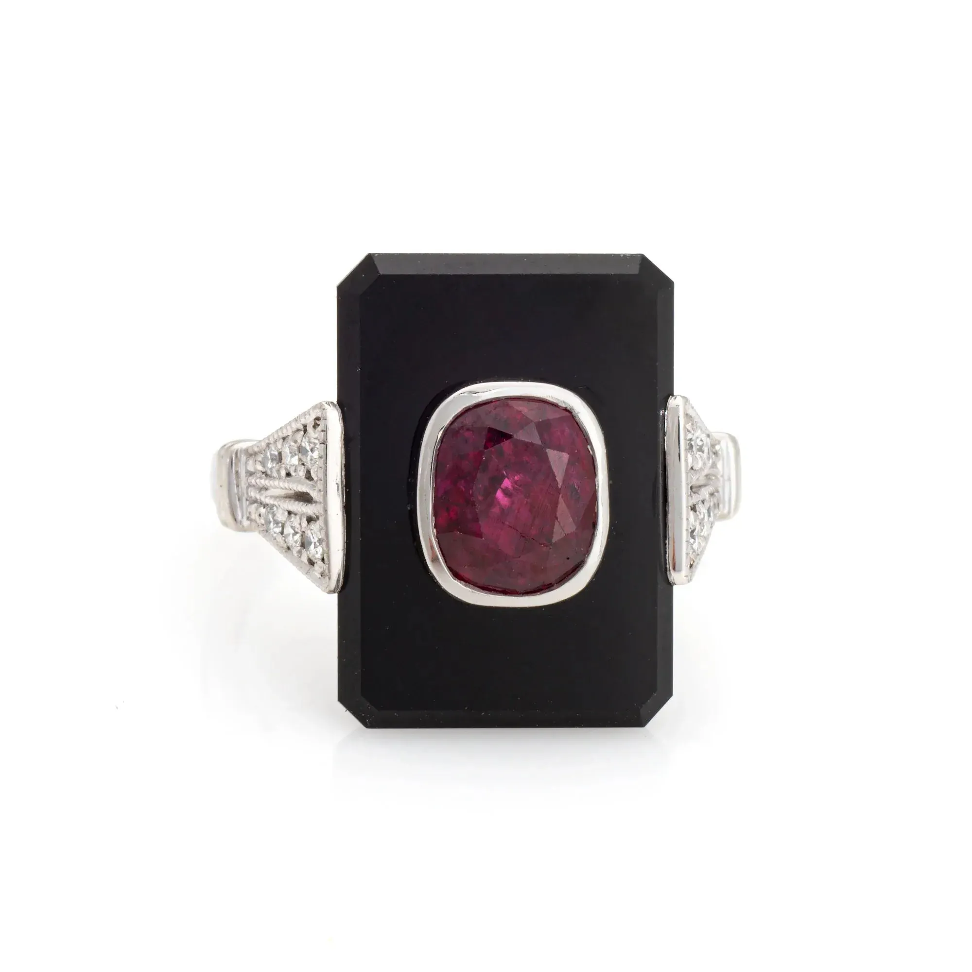 Bague cocktail - en platine 900 avec rubis, onyx et diamants sold by 58 Facettes