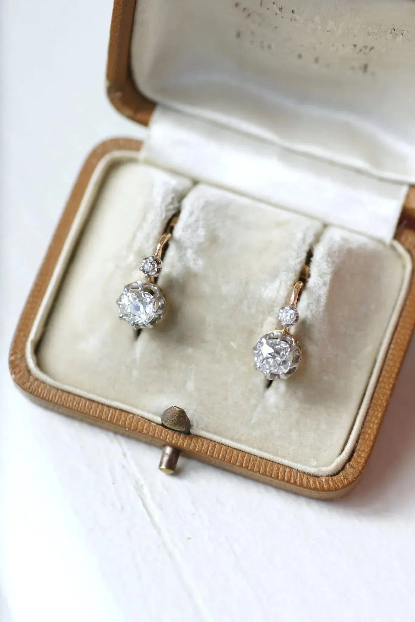 Boucles d'oreilles anciennes diamants 1,10 Ct sold by 58 Facettes product image thumbnail 3