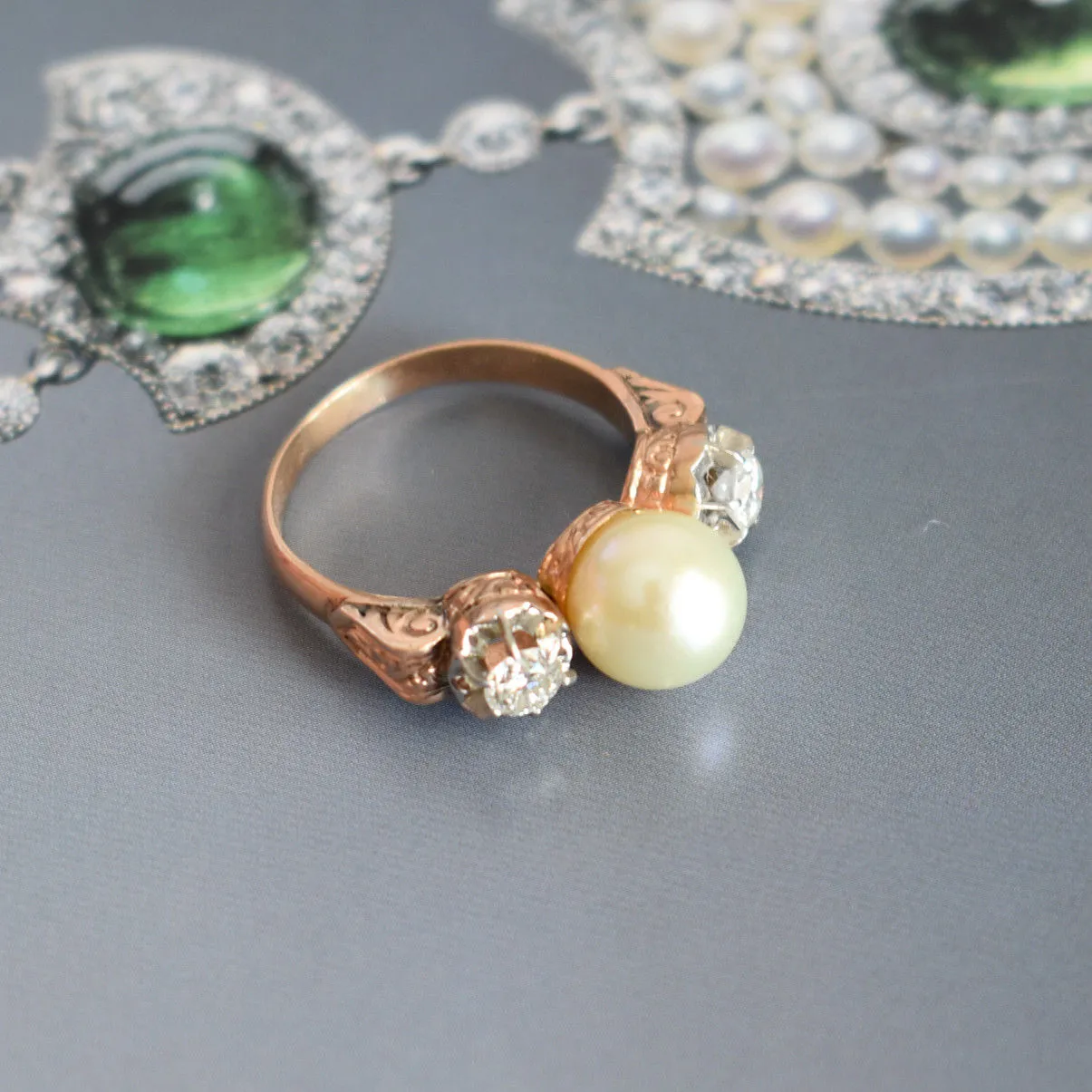 Bague ancienne trilogie or perle diamants sold by 58 Facettes product image thumbnail 3