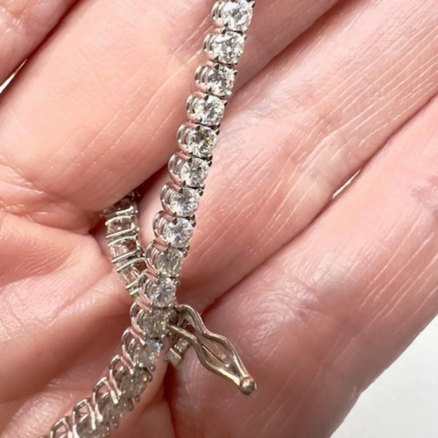 Bracelet Rivière en or et diamants sold by 58 Facettes product image thumbnail 4