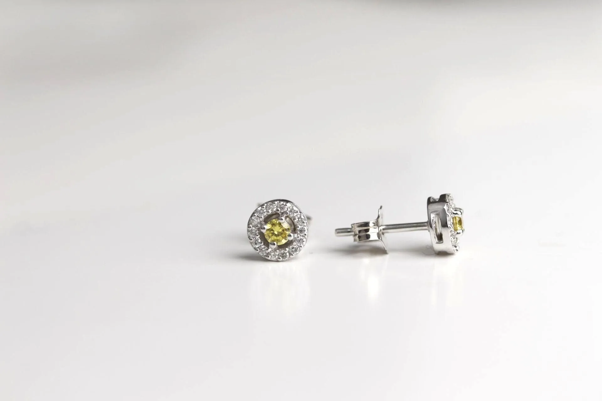 Boucles d'oreilles saphirs jaune diamants sold by 58 Facettes product image thumbnail 4