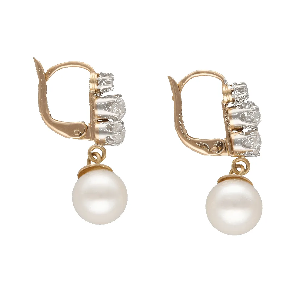 Boucles d'oreilles dormeuses en or et platine avec diamants et perles de culture. sold by 58 Facettes product image thumbnail 3