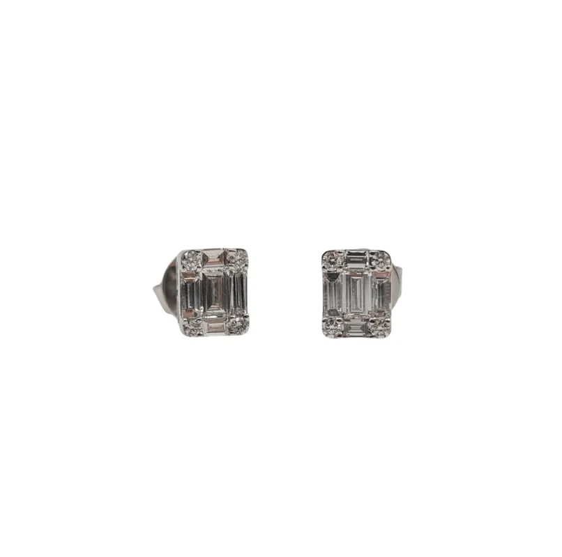Boucles d’oreilles or blanc serties de diamants baguettes sold by 58 Facettes