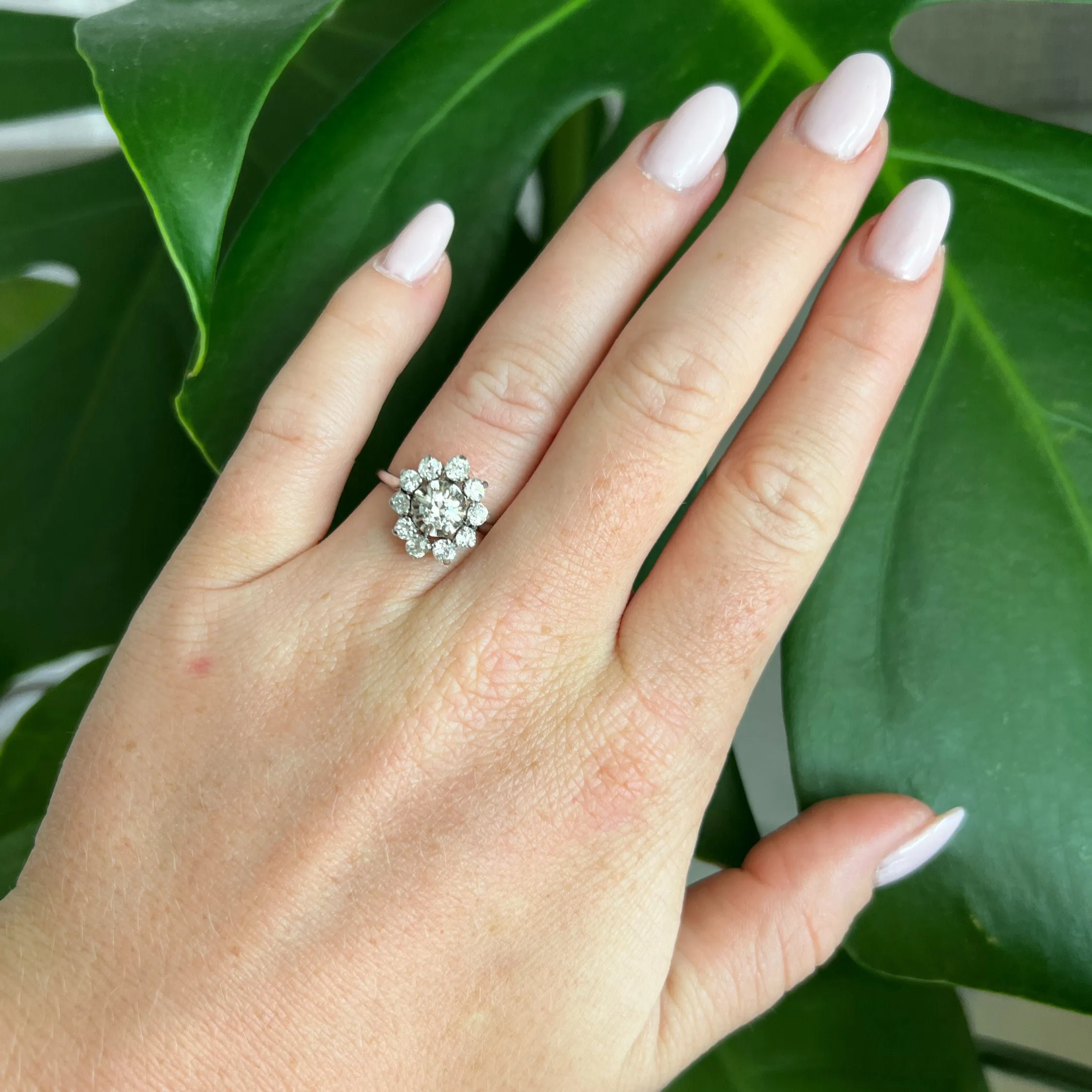 Bague marguerite or et diamants sold by 58 Facettes product image thumbnail 2