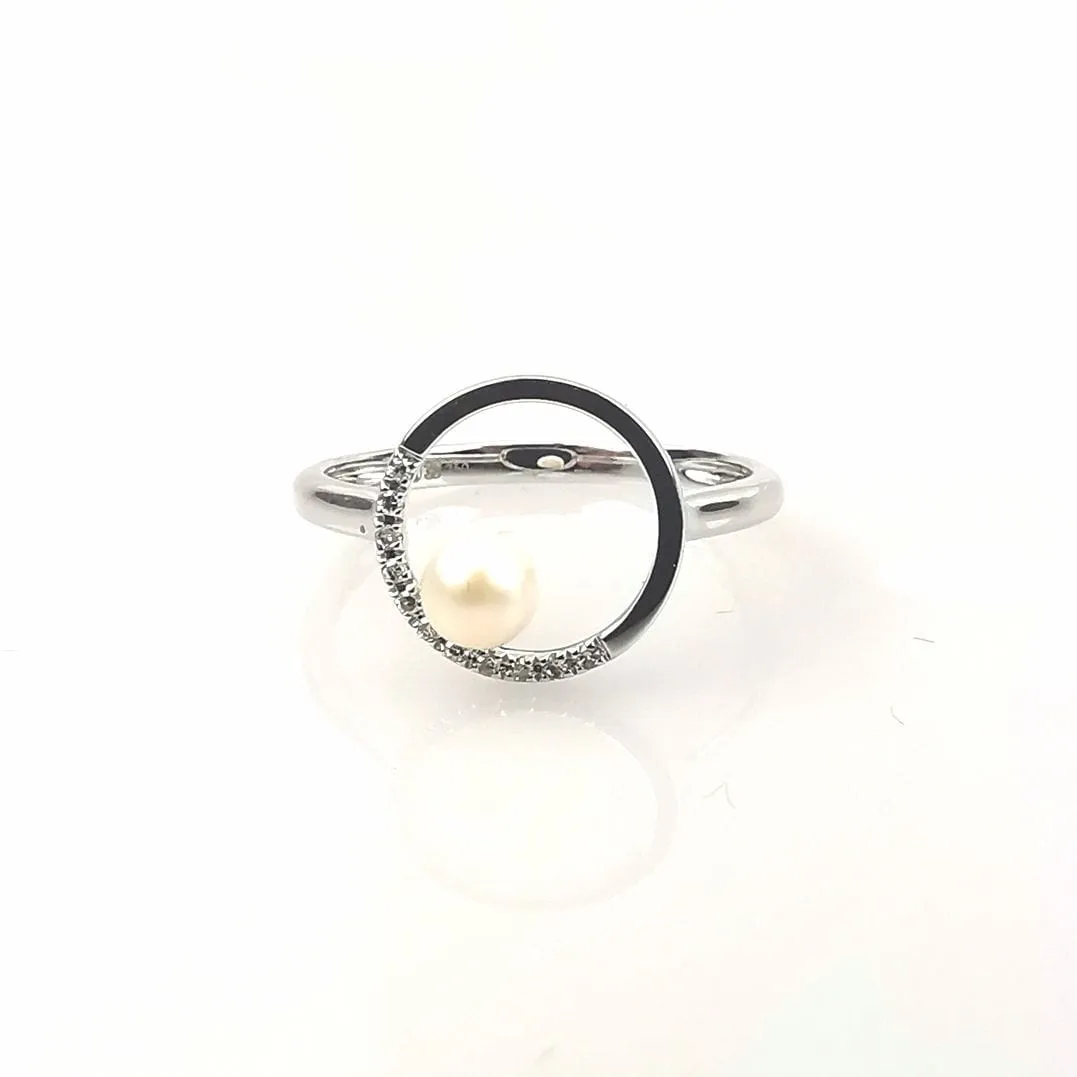 Bague Diamants Et Perle sold by 58 Facettes