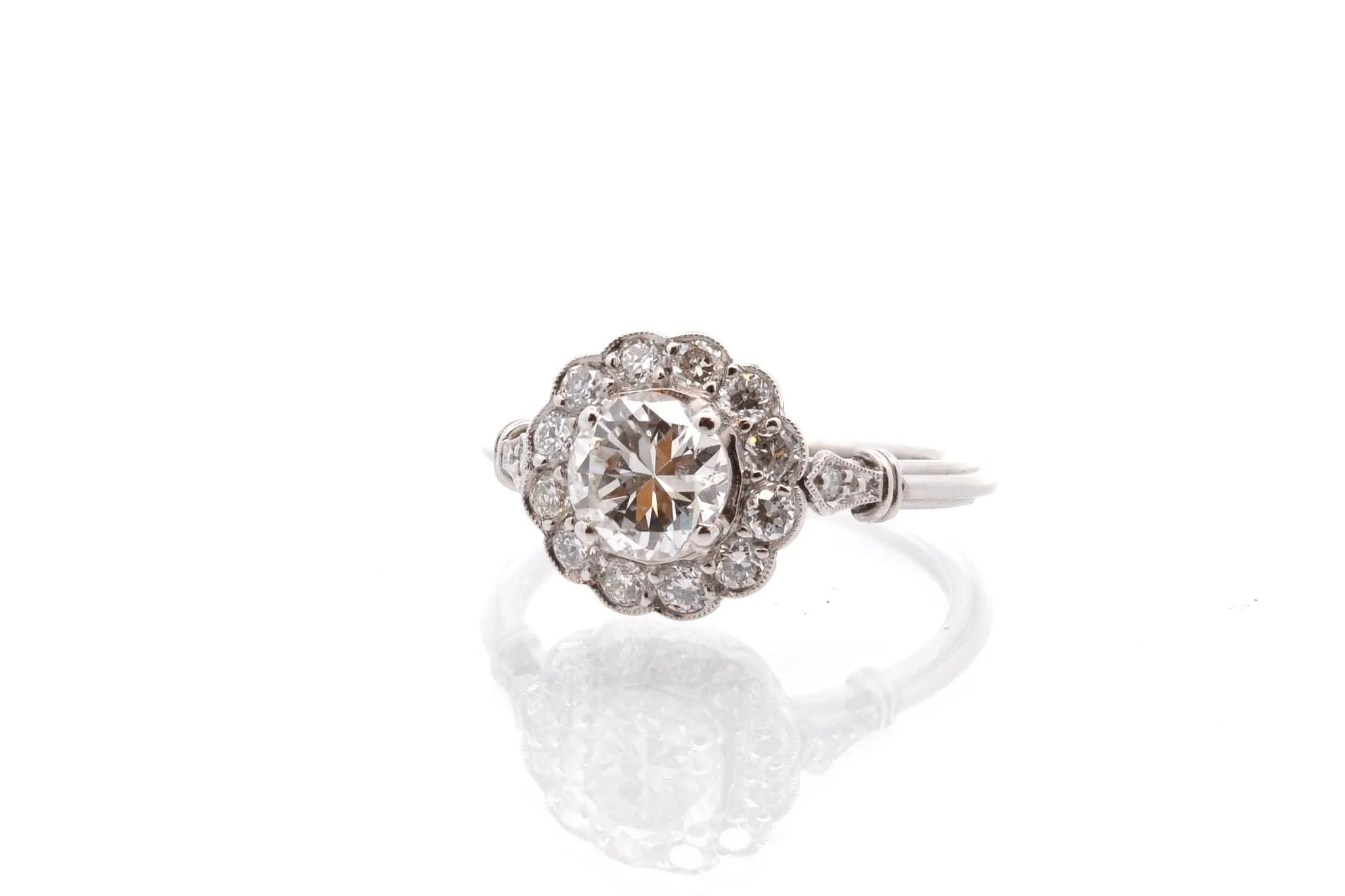 Bague vintage platine diamants sold by 58 Facettes product image thumbnail 2