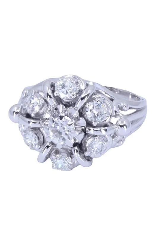 Bague fleur or blanc et diamants sold by 58 Facettes