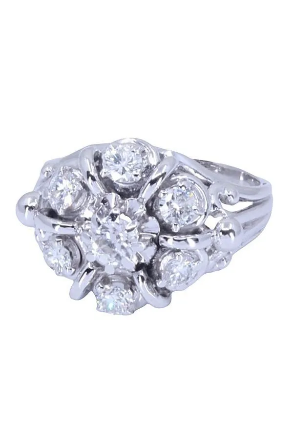 Bague fleur or blanc et diamants sold by 58 Facettes