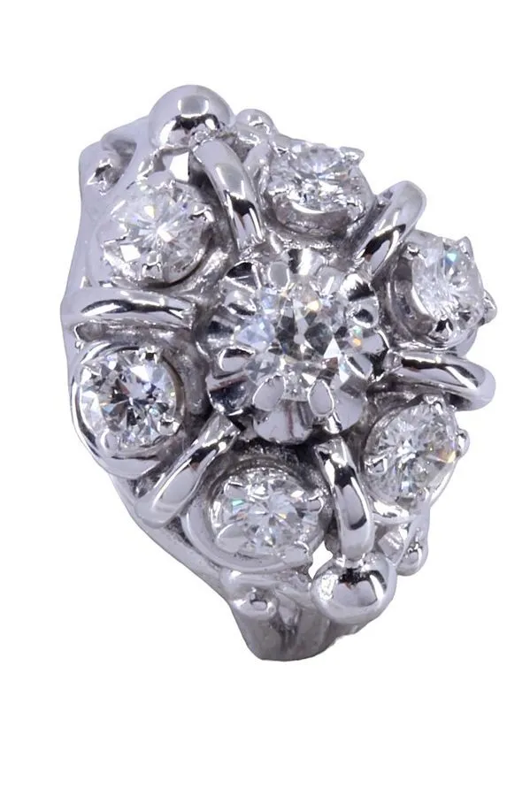 Bague fleur or blanc et diamants sold by 58 Facettes product image thumbnail 4