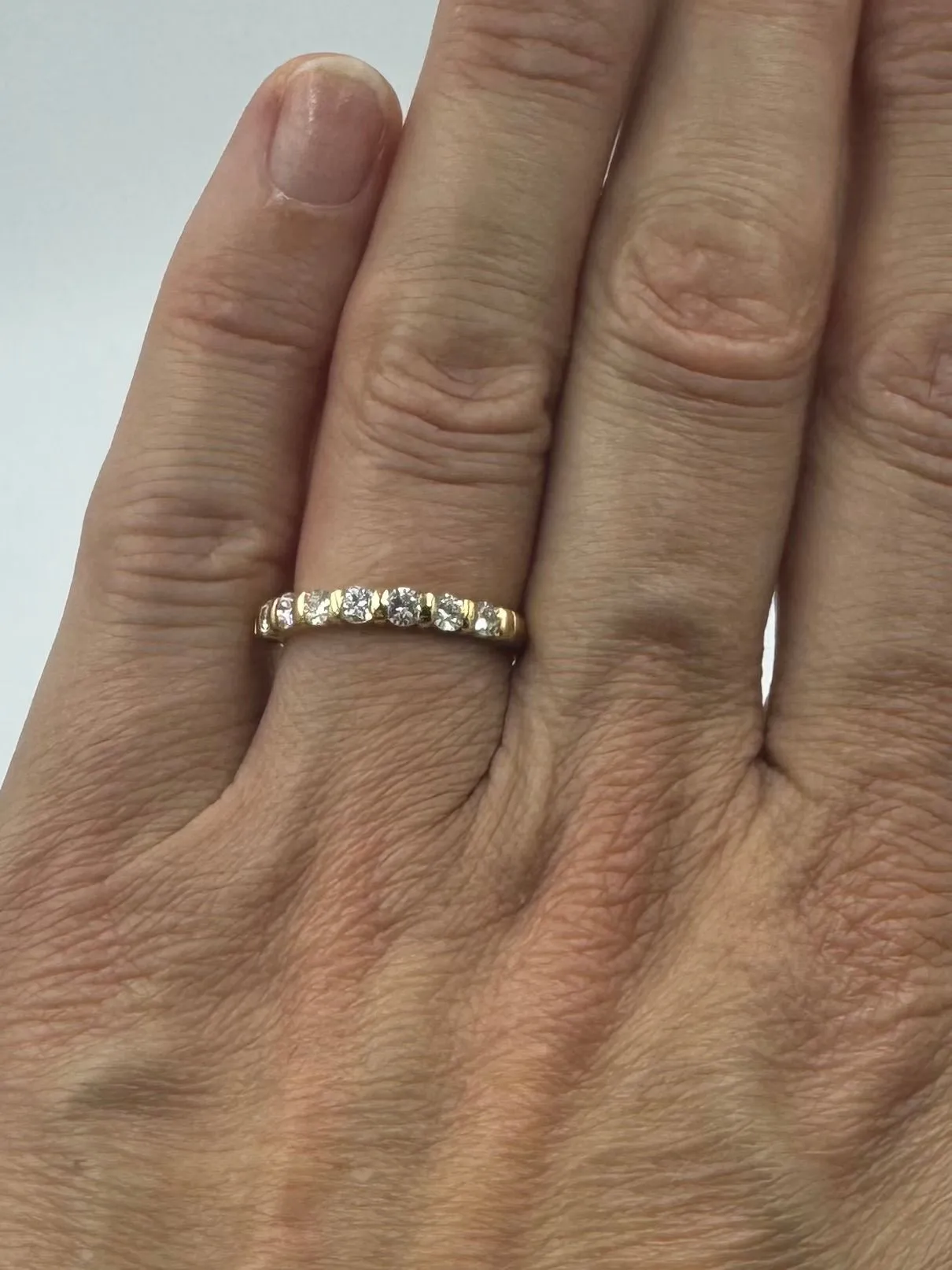 Demi-alliance - Bague en or jaune 750 et diamants sold by 58 Facettes product image thumbnail 2