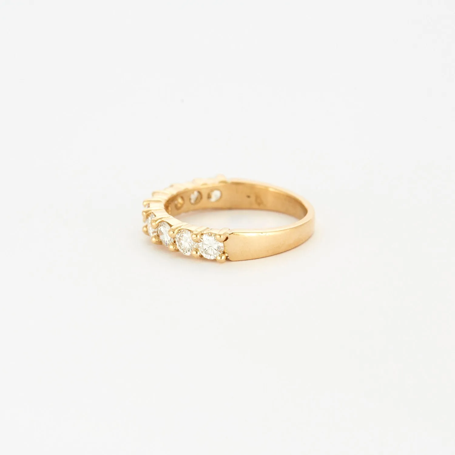 Demi-alliance - Bague en or jaune 750 et diamants sold by 58 Facettes product image thumbnail 4
