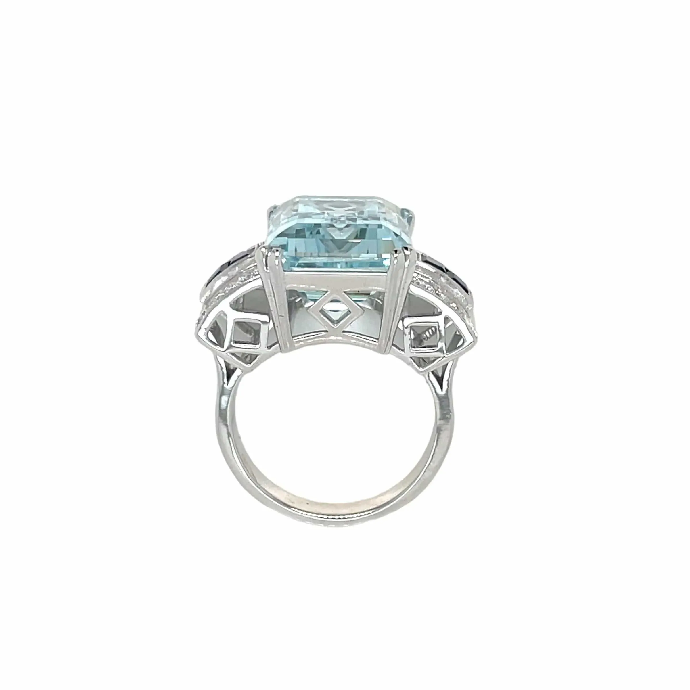 Bague Art Déco en Or Saphir Diamant Aigue-Marine 12 Carats sold by 58 Facettes product image thumbnail 5