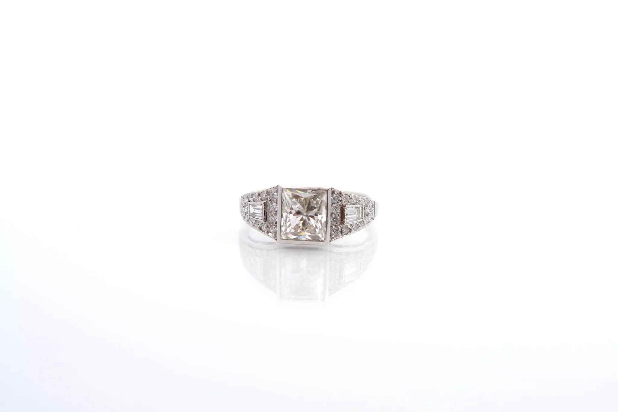 Bague diamant taille coussin sold by 58 Facettes product image thumbnail 4