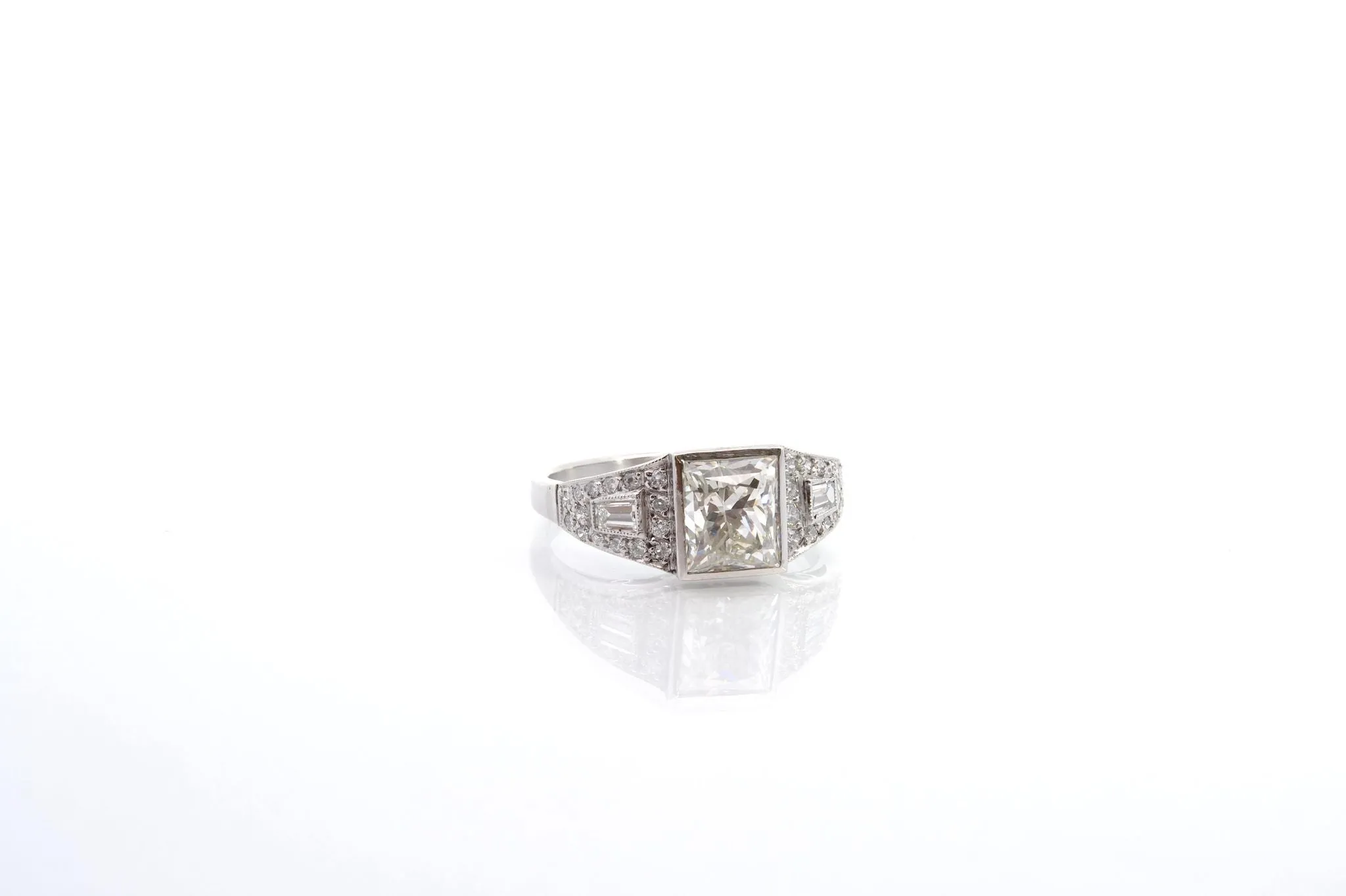 Bague diamant taille coussin sold by 58 Facettes product image thumbnail 5