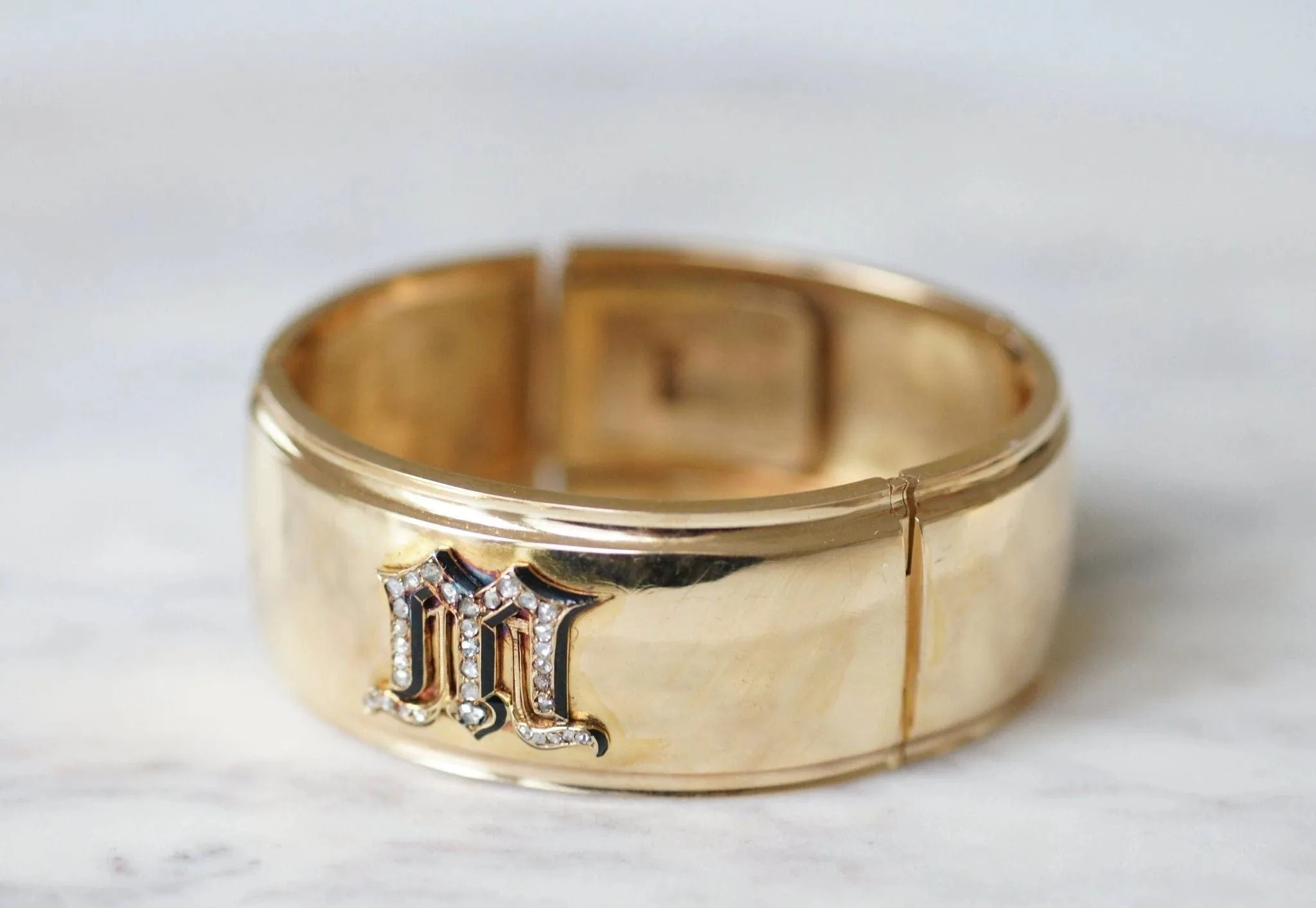 Bracelet jonc manchette, lettre M diamants sold by 58 Facettes product image thumbnail 4