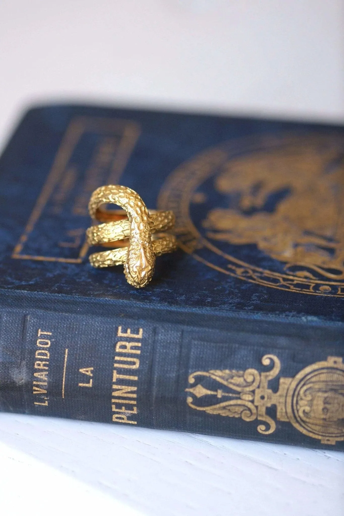 Bague Vintage Serpent Zolotas or sold by 58 Facettes