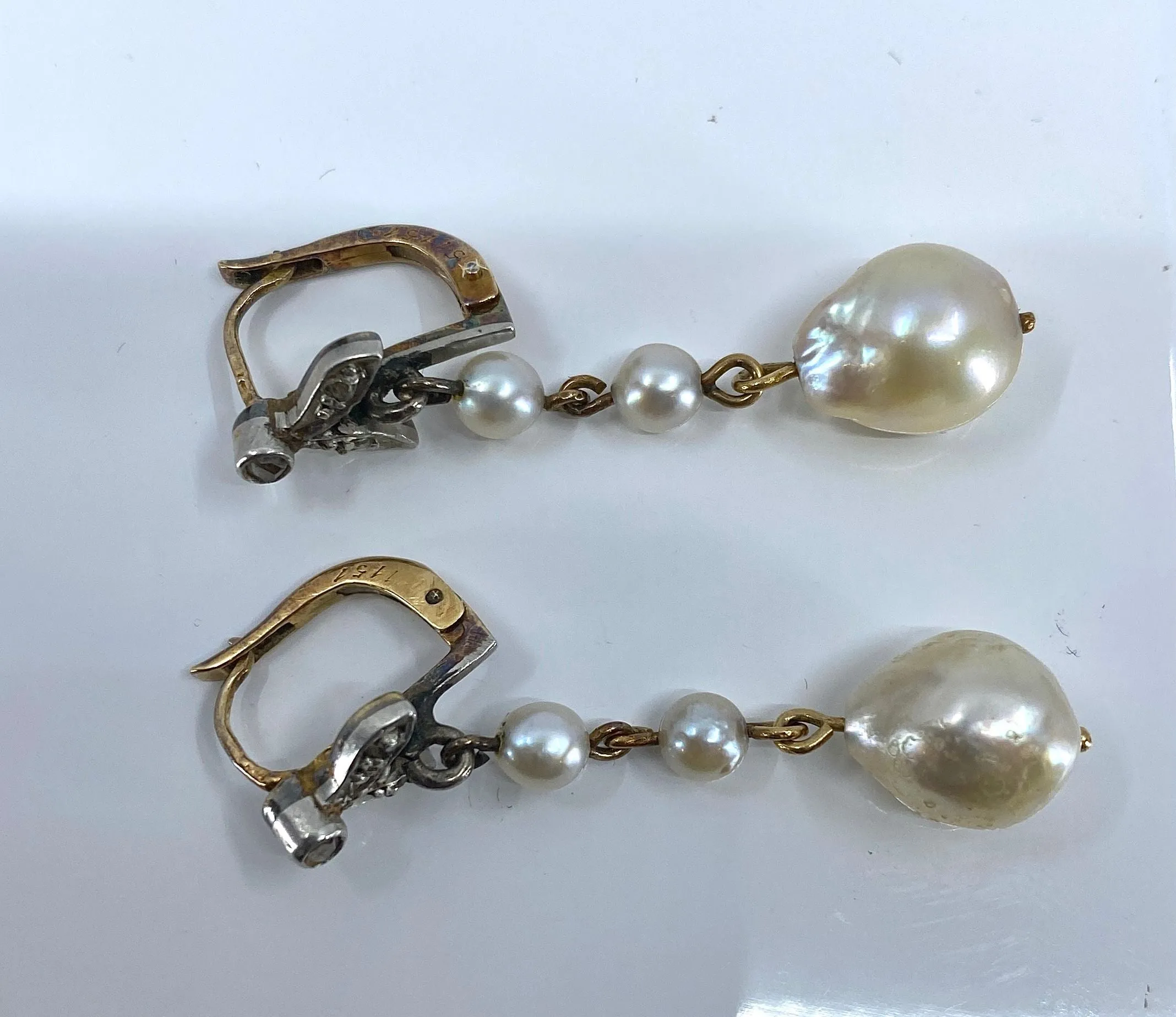 Boucles d’oreilles or perles diamants vers 1900 sold by 58 Facettes product image thumbnail 2