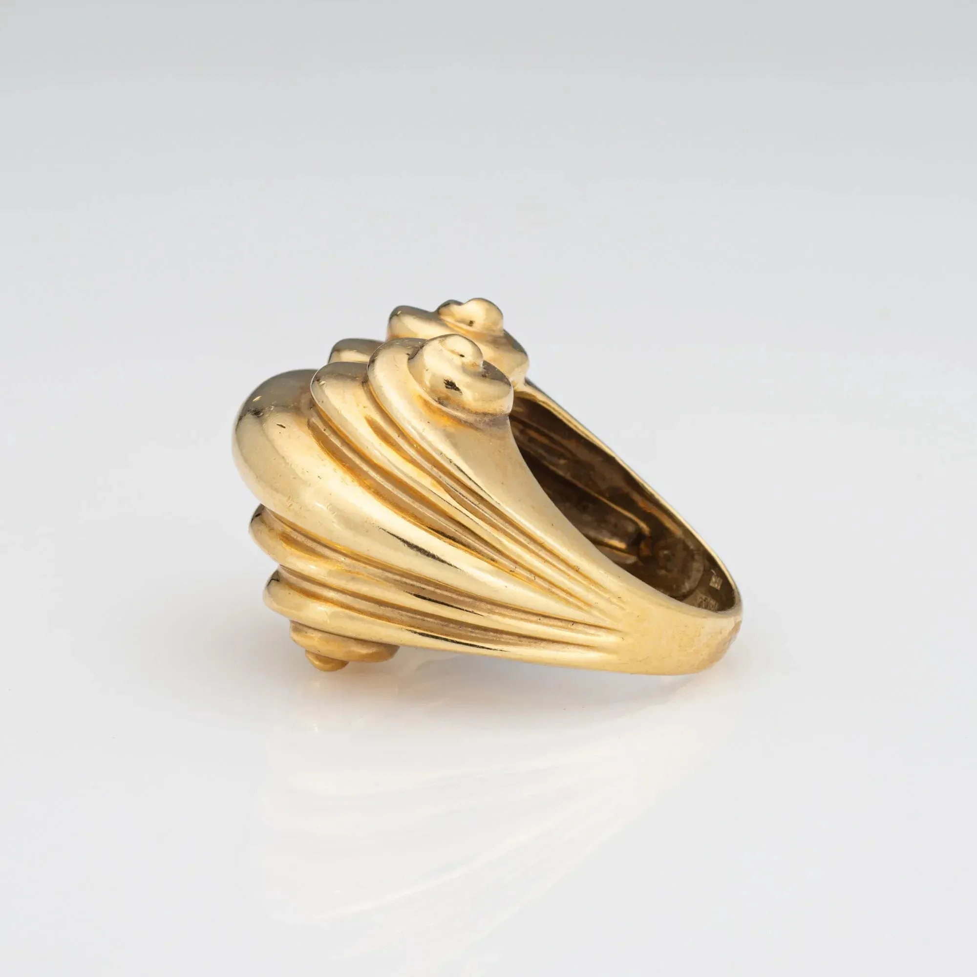 Bague en or cannelée vintage des années 80 sold by 58 Facettes product image thumbnail 5