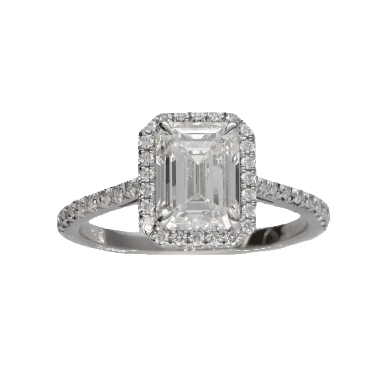 Tiffany & Co - Bague Solitaire "Soleste Halo" Diamant taille émeraude platine sold by 58 Facettes