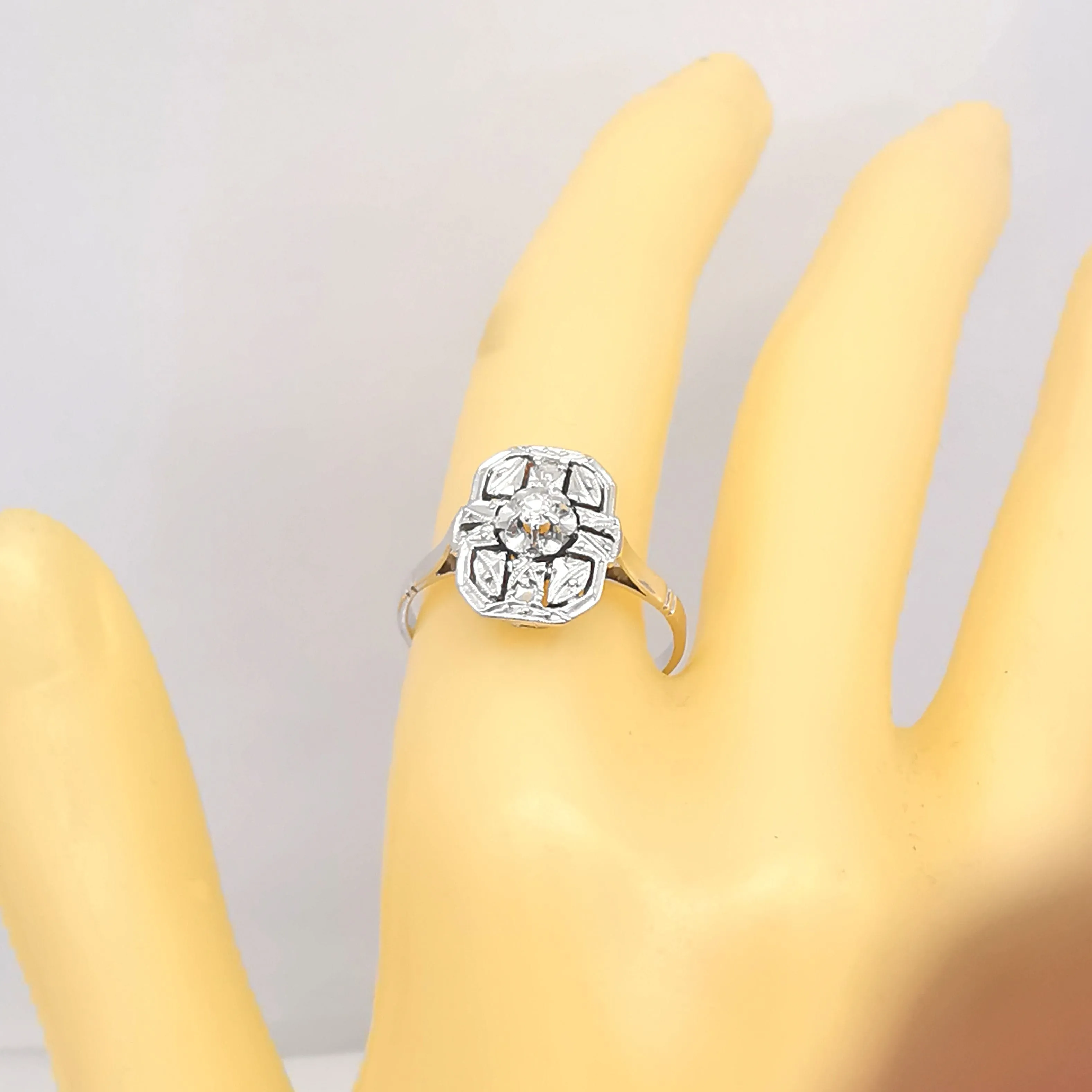 Bague or, platine et diamants sold by 58 Facettes product image thumbnail 2