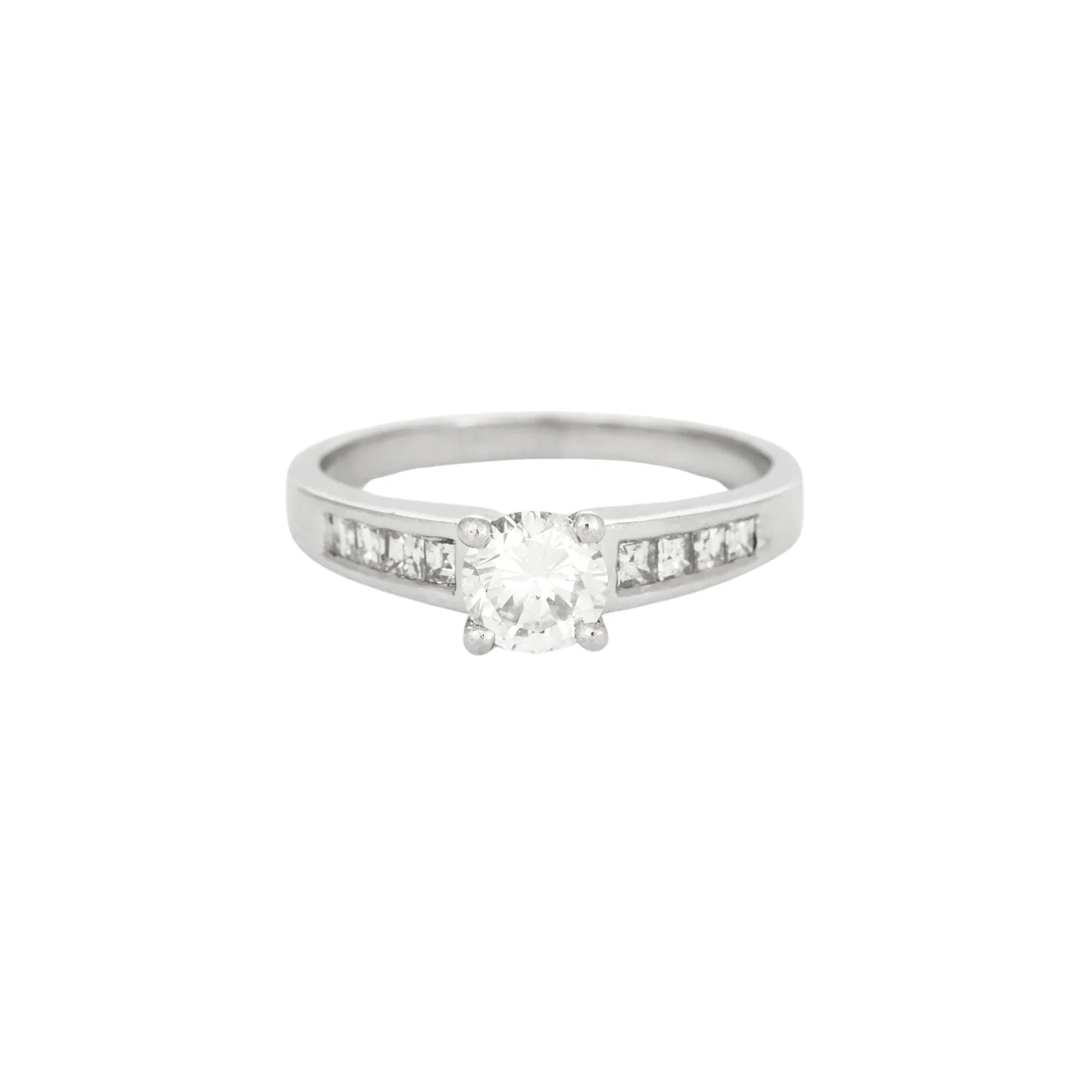 Bague solitaire en or gris ornée de diamants sold by 58 Facettes