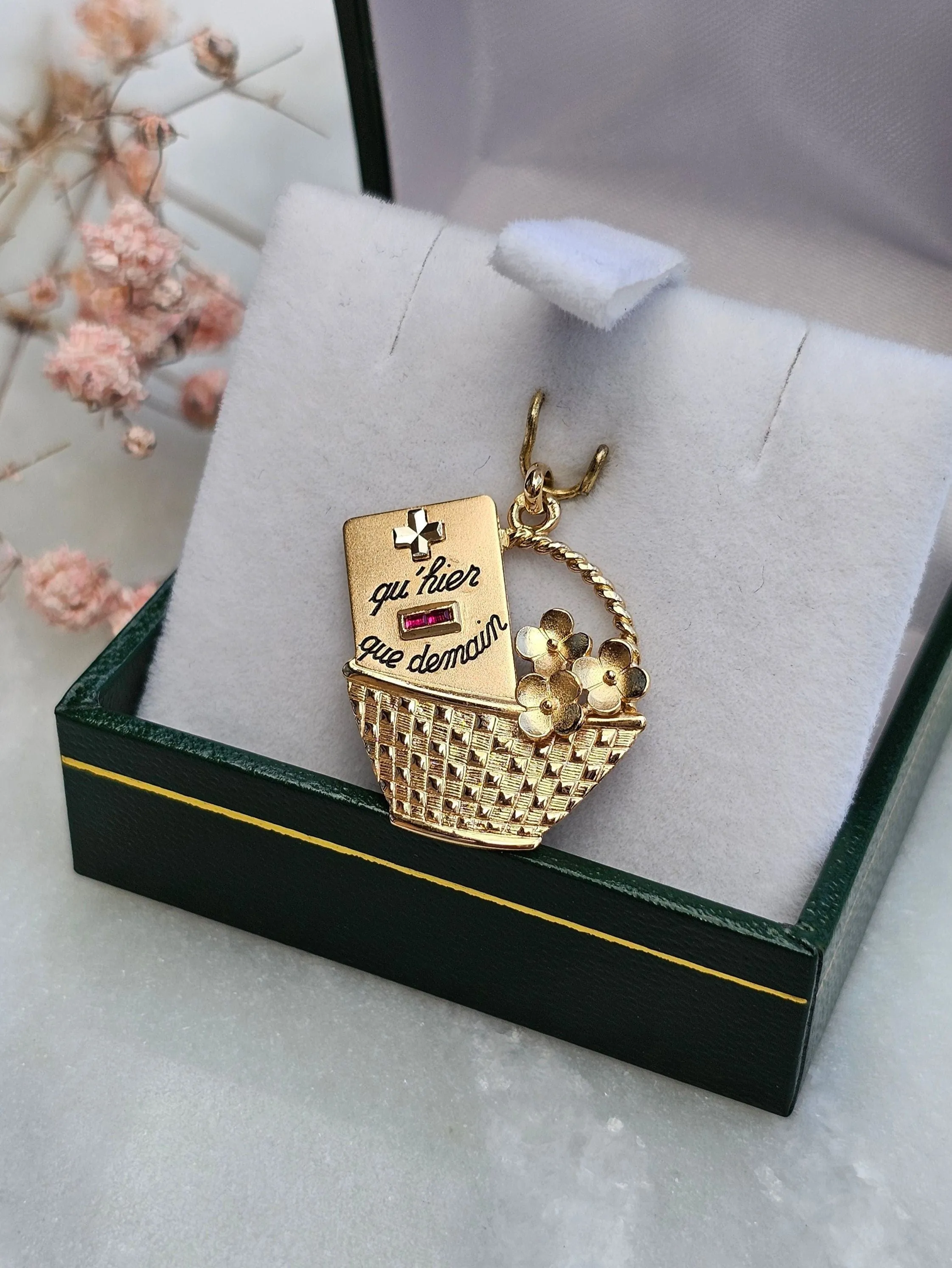 AUGIS - Médaille d'Amour corbeille sold by 58 Facettes product image thumbnail 5