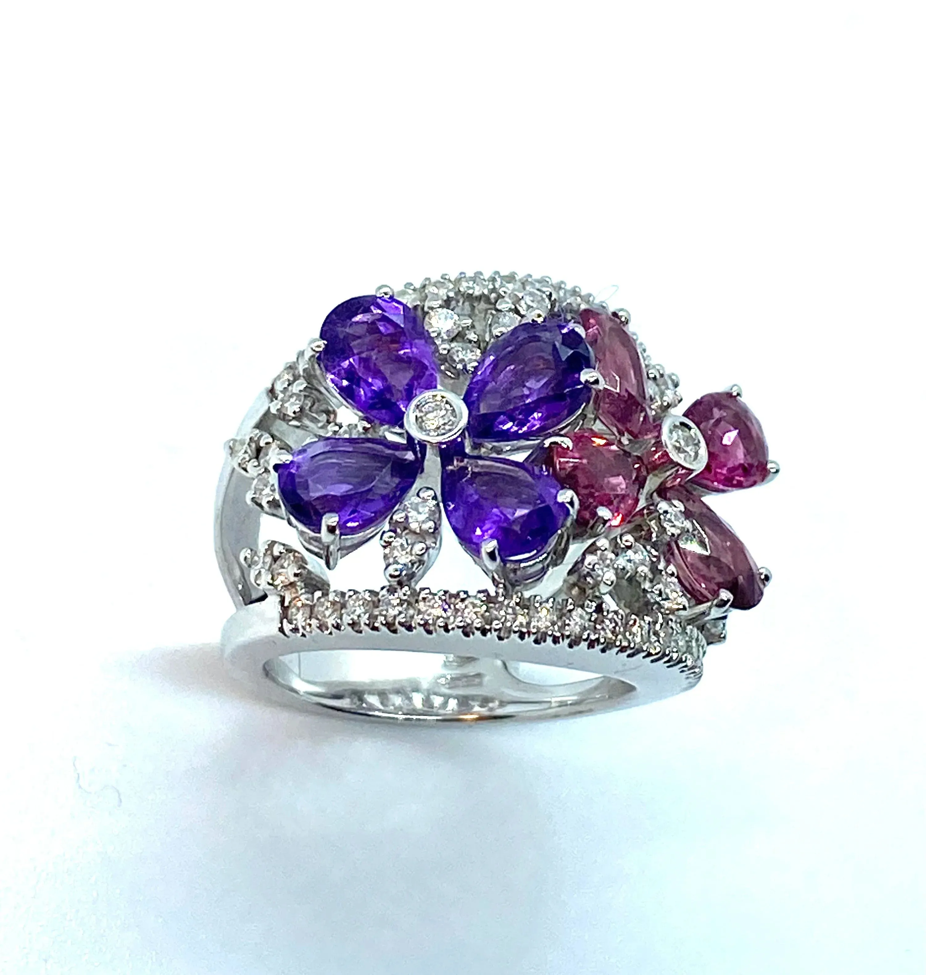Bague romantique design Floreal sold by 58 Facettes product image thumbnail 5