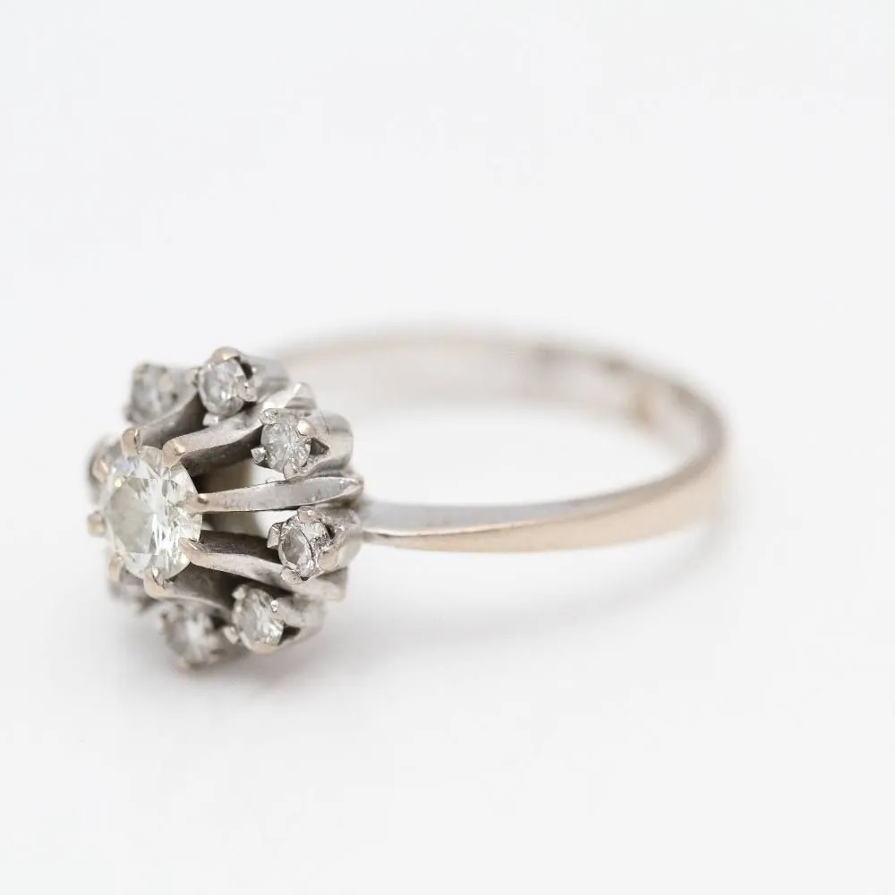 bague rosace en or blanc avec diamants sold by 58 Facettes product image thumbnail 5