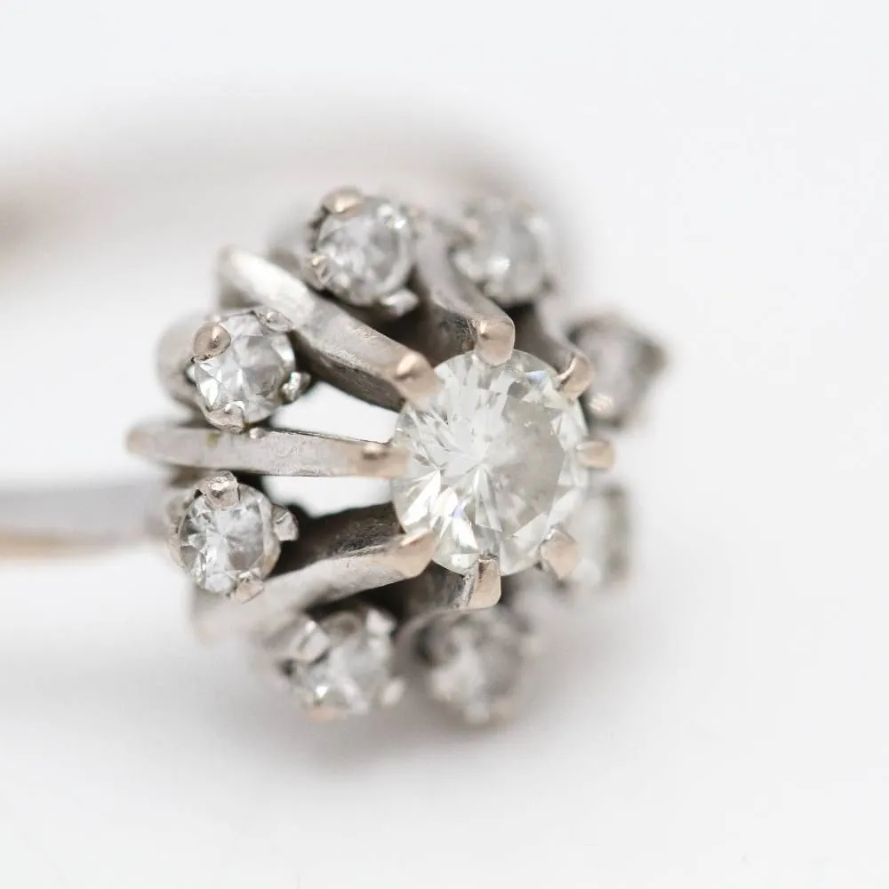 bague rosace en or blanc avec diamants sold by 58 Facettes product image thumbnail 2