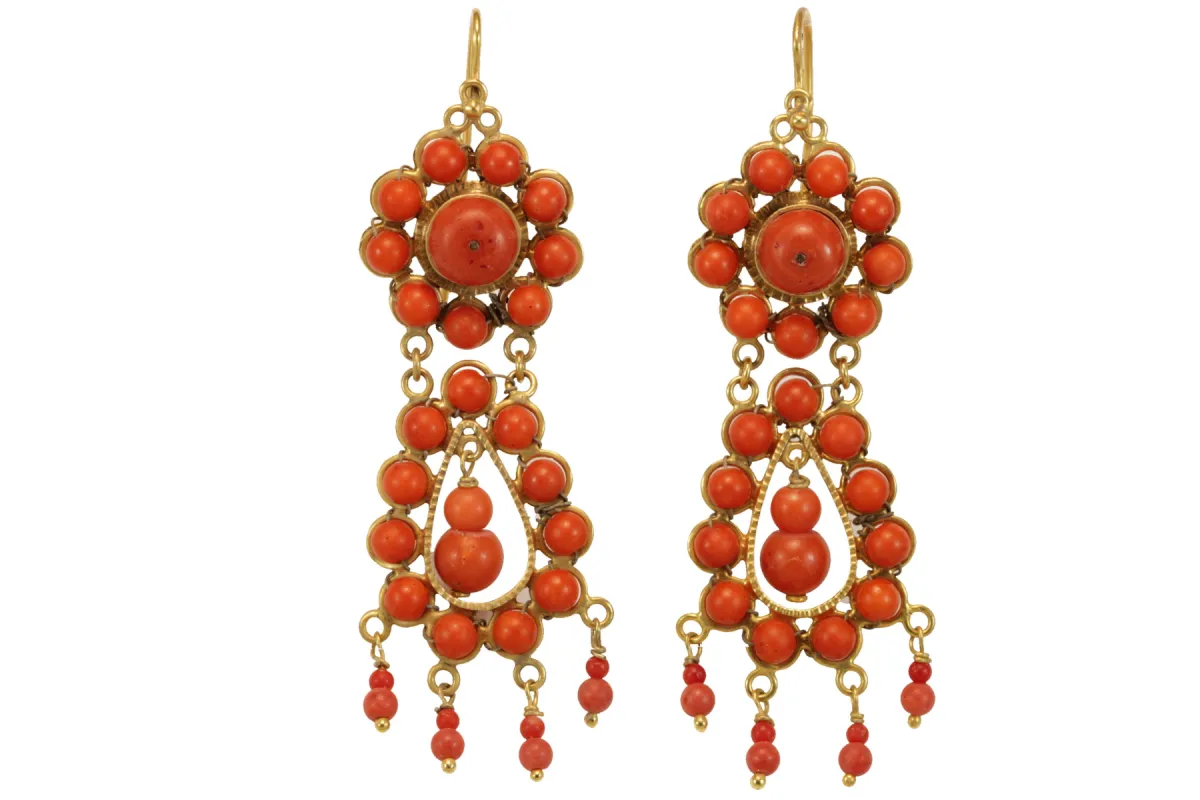Boucles d'oreilles en or corail antique sold by 58 Facettes