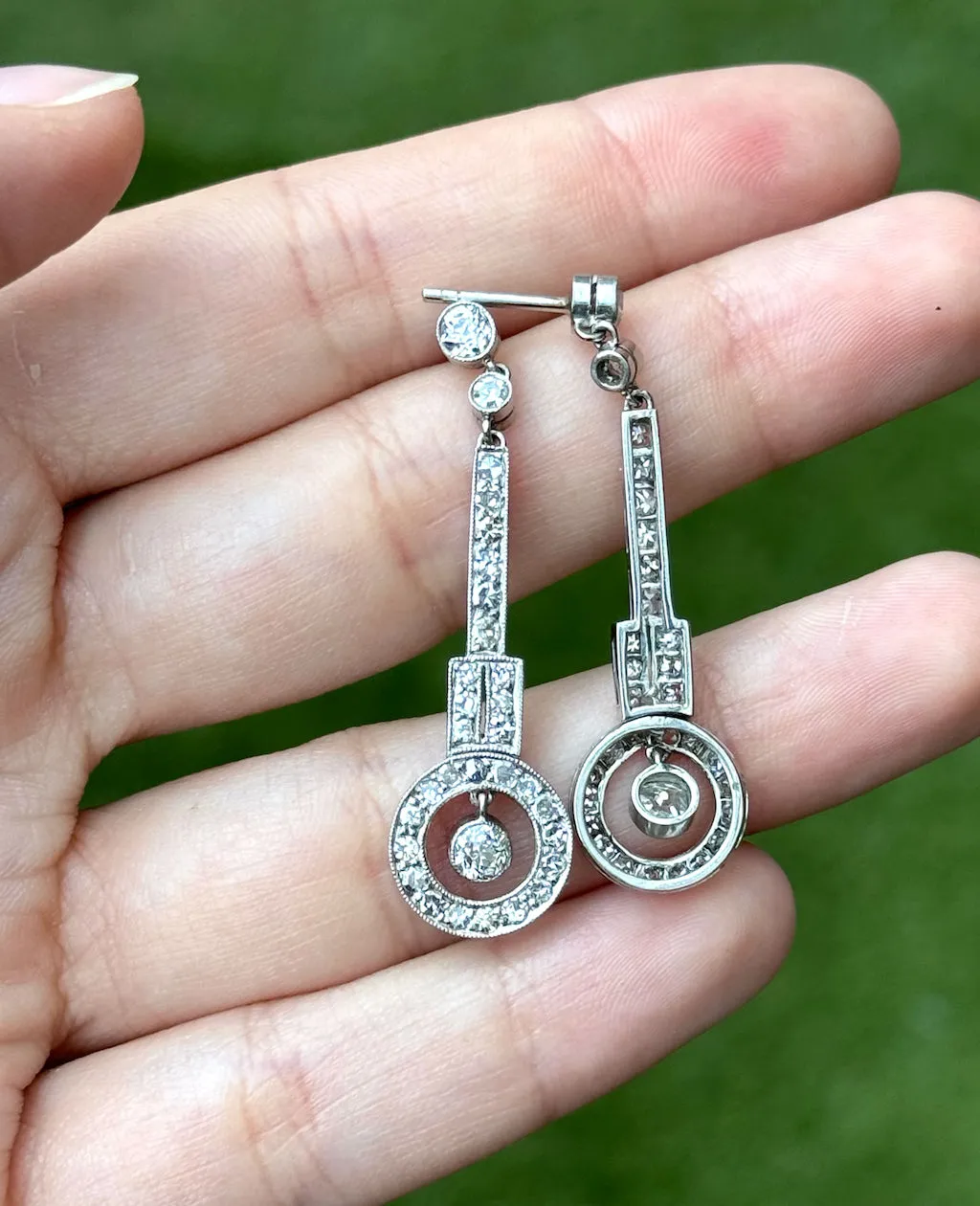 Boucles d'oreilles style Art Déco platine diamants 2.67ct sold by 58 Facettes product image thumbnail 2