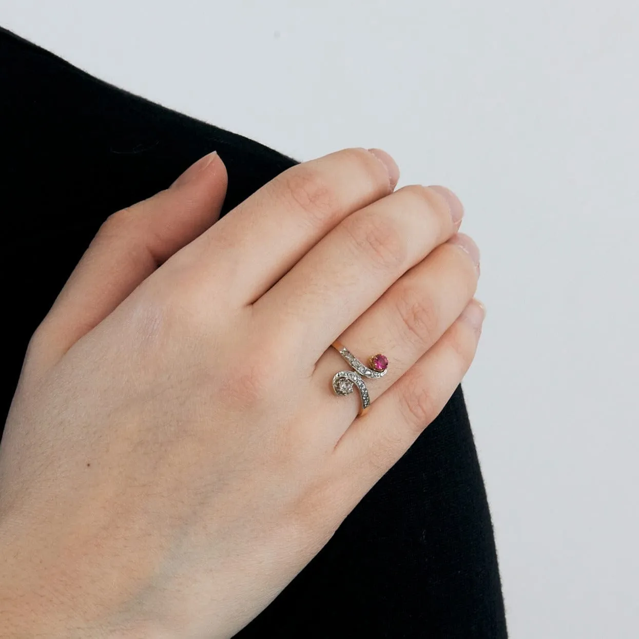 Bague - "Toi & Moi" rubis de synthèse et diamants sold by 58 Facettes product image thumbnail 2