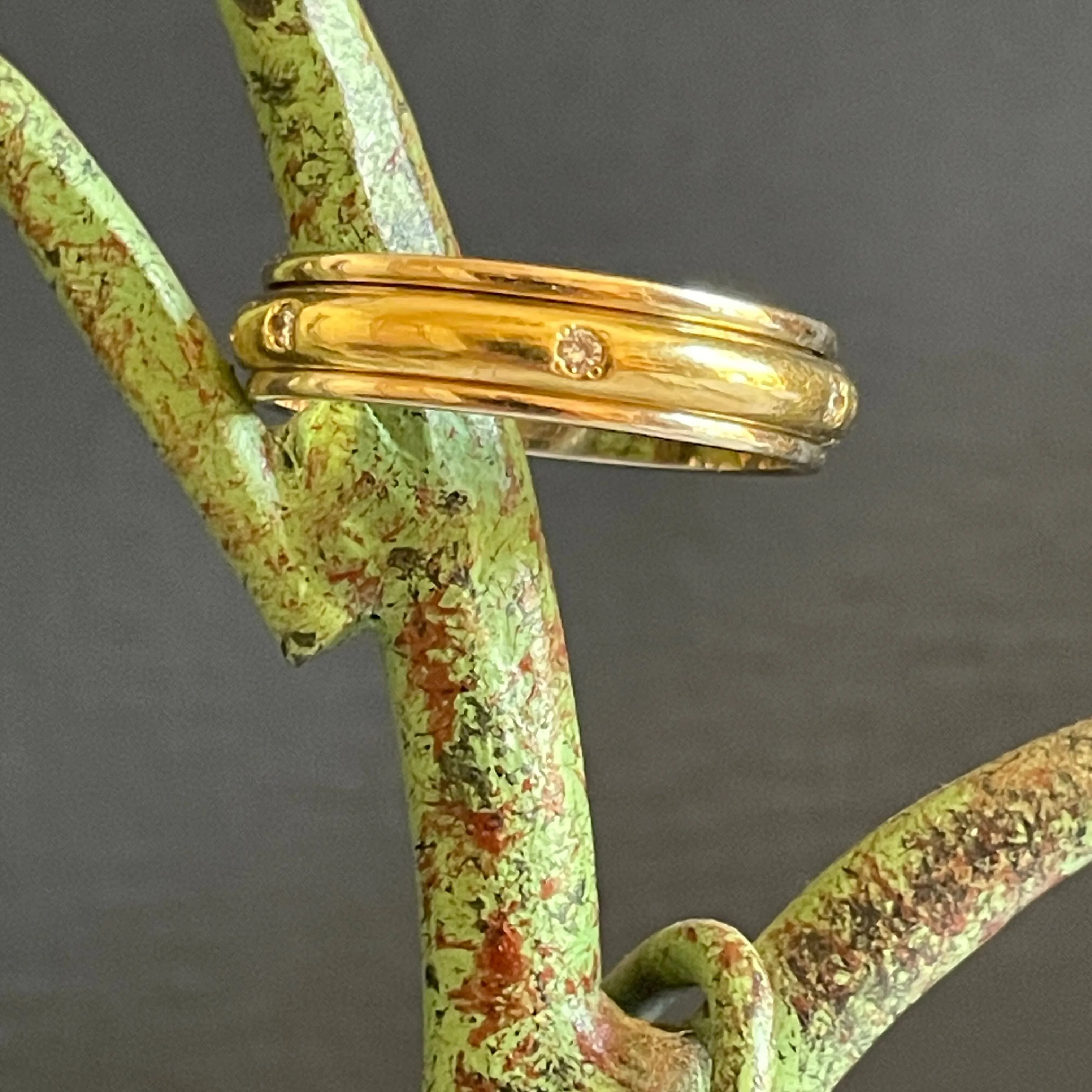 Bague or blanc, or jaune et diamants sold by 58 Facettes product image thumbnail 3